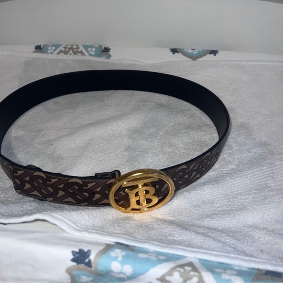 Authentic Burberry Belt - Picture 2 of 5